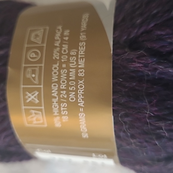 Elann.com Collection Yarn "Sierra Aran" - Picture 3 of 3